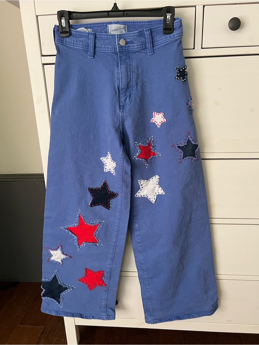 Universal Thread hand stitched embroidery stars jeans size 2 sailor wide leg